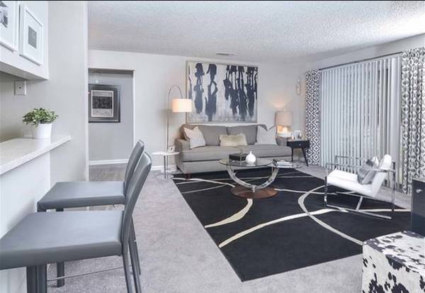 $500 Spacious Room with private bathroom - Wi-Fi and Utilities included (Quincy)63824666480899122
