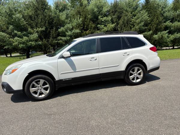 2013 SUBARU OUTBACK Limited Edition Awd FB25 Wagon All Weather Pkg - $3,900 (Kresgeville PA)63435791825921122