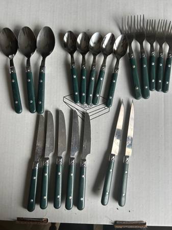 Flatware 20pc stainless call/text to purchase 1
