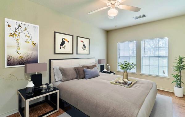 $1,505 / 2br - 1112ft2 - Where Style Meets Substance – Welcome to Your Ideal Living Space! (Dallas)63936221309059120