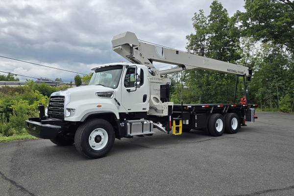 2014 FREIGHTLINER 114SD W/ NATIONAL CRANE MODEL 900H: 27 TON 9659 1