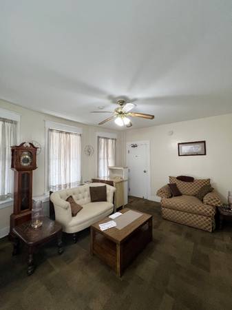 1 room available in 5bed 1.5 bath
$600 1 room available in 5bed 1.5 bath
$600