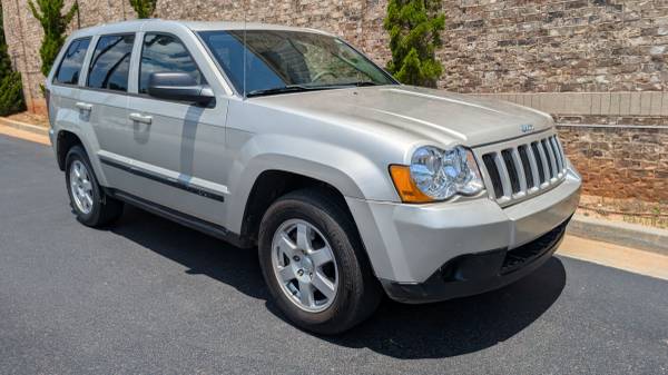 2008 JEEP GRAND CHEROKEE LAREDO SOLO 174 K MILLAS FUNCIONA CONDUCE Y CAMBIA EXCELENTE - $4,200 (CUMMING)63620368950529122