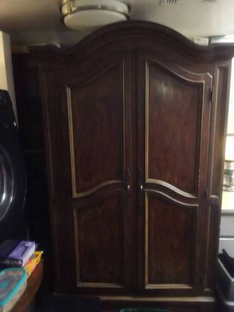 cupboard 1