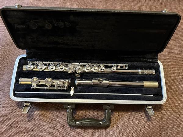Bundy Flute 1