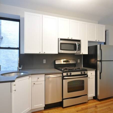 $2,995 / 1br - No Broker-Fee Apartment! (Midtown West)63684780909443121