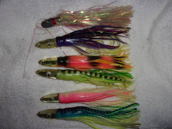 6 Brand New 1 Ounce Squids, Great for Salt or Fresh Water 1