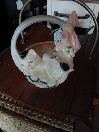 usa ceramic kittens basket 1