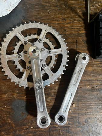 Bike stuff cheap, pumps, crankset 1