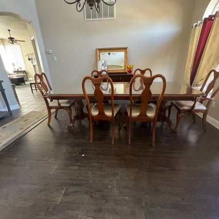 Dining room table 1