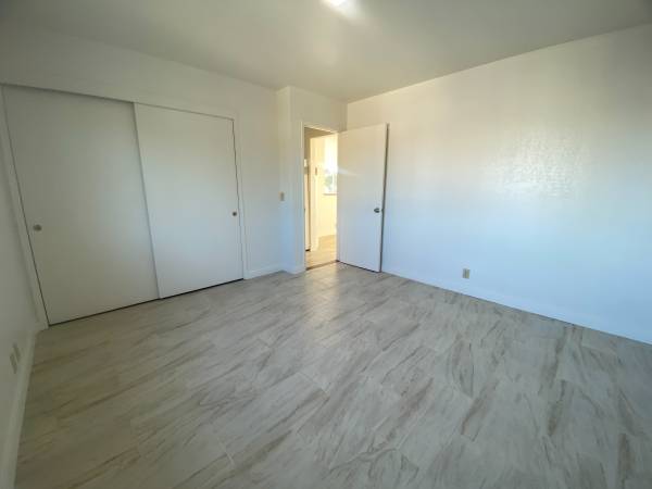 $1,995 / 2br - 112 North M #2 (Lompoc)63663872144641124