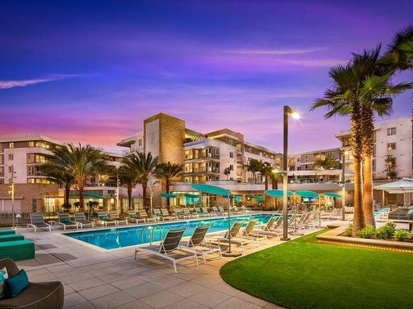 $4,226 / 1br - 742ft2 - Sophisticated 1 BR/1 BA, Kitchen Islands, Wine Chillers (Marina Del Rey)63871321565827124