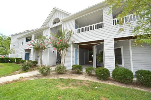 $1,350 / 2br - 1450ft2 - ¡Breezewood de 2 habitaciones y 2 baños! ¡Piscina! ¡Mudate hoy!63932059803522120