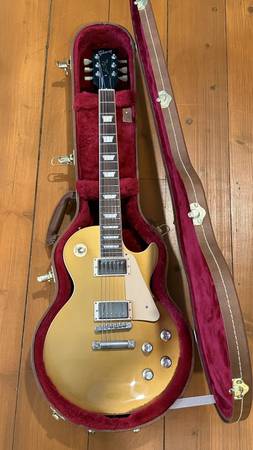 2019 Gibson Les Paul Classic Gold Top with several upgrades - MINT