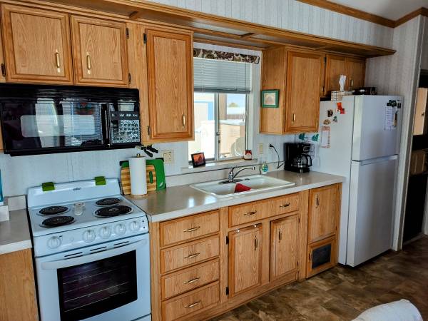 $34,500 / 1br - Park Model (Bonita Mesa RV Resort)64214142674947124