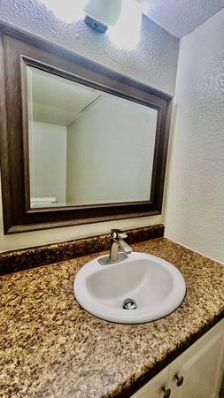 $1,500 / 2br - 1150ft2 - 2/bd 1.5/ba, Remodeled bathrooms, Newly renovated (3904 Englewood Cir , Odessa, TX)63622616122115123