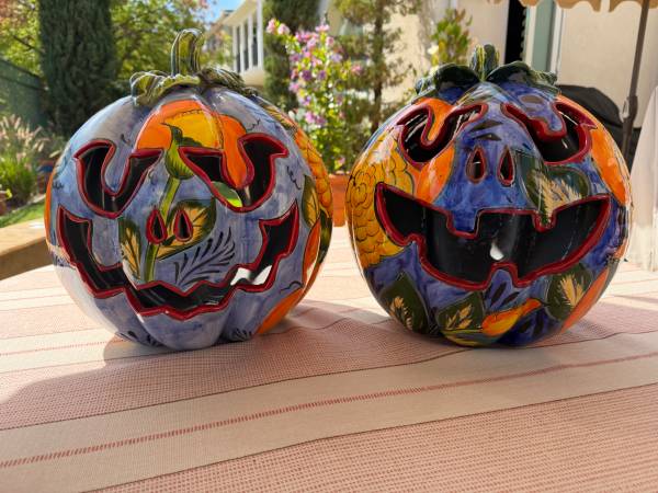 JACK-O-LANTERN  2 Ceramic Jack-O-Lanterns for Sale 1