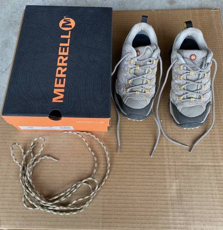 New Women’s Merrell Waterproof Hiking Shoes 1