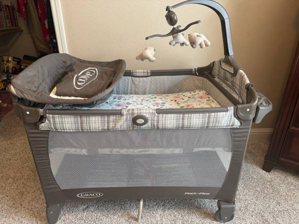 Graco Pack n Play 1