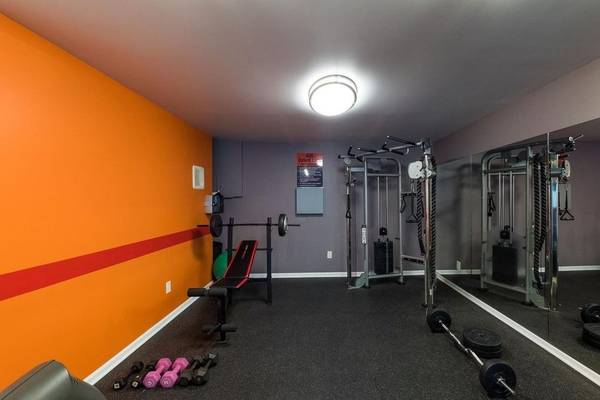 $2,295 / 1br - Modern Finishes, Private Patios, 1 BD (435 North Oxford Avenue, Los Angeles, CA)63812226185089121