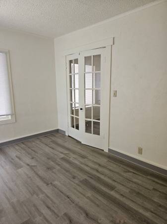 $1,500 / 3br - 725 NE Maple St. #1 (triplex) (Pullman)63689276515329123