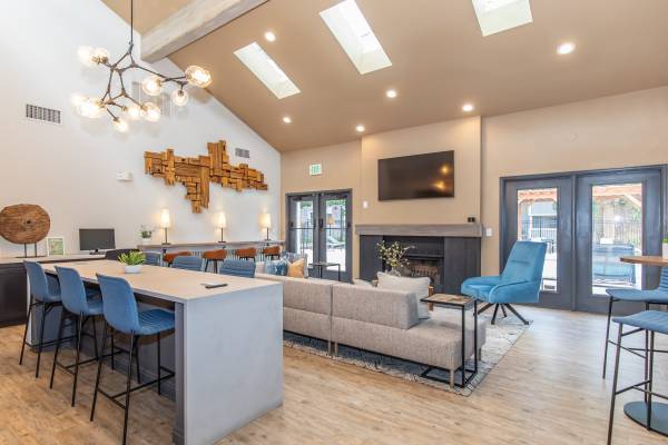 $1,200 / 546ft2 - One Month Free Rent All August Move-Ins! (Colorado Springs)63687101350275124