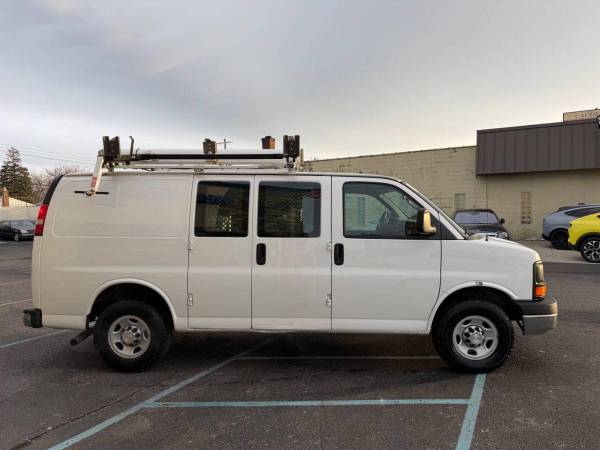 2014 Chevrolet Express 2500 - Photo 7
