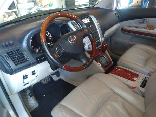 2005 lexus RX330 - $5,900 (Palmdale)63618219873665123