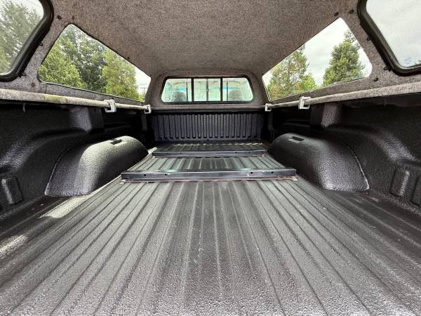 1996 Dodge Ram 2500 5 Speed Manual Low Miles! - $10,95063470764674177124