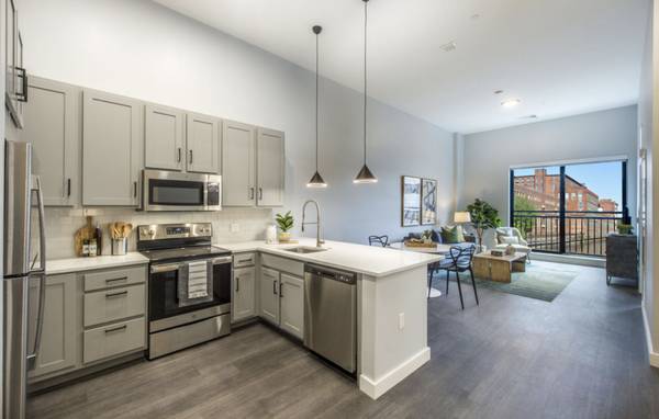 $2,450 / 1br - 805ft2 - Moderno Edificio Medio Alto, Excelente Ubicación en Lowell, Parque para Perros y Spa (Lowell)63809989393281121