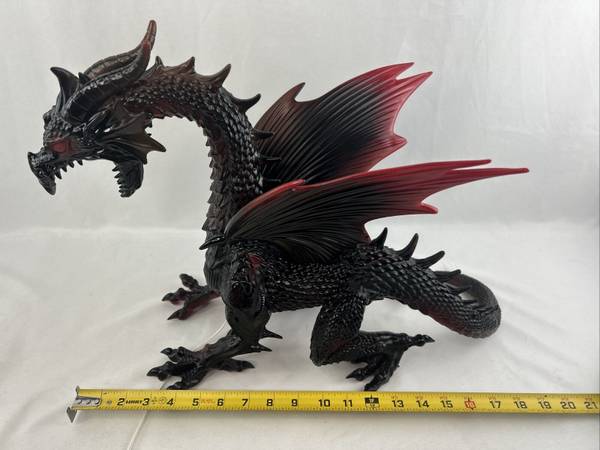 Light UP Fire dragon and Wind dragon pair. 2 dragons 1