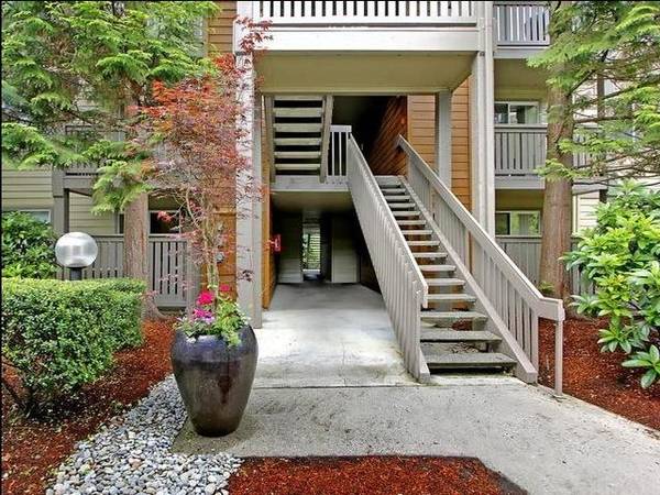 $2,470 / 2br - 908ft2 - Live Where You Love - Now Leasing 1, 2 and 3 Bedroom Homes! (Covered Parking, Garages and Open Space Unassigned Park)63688497785473122