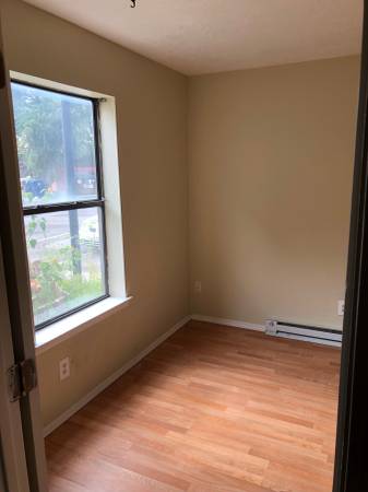 $1,950 / 2br - Apartamento limpio y sin amueblar de 2 habitaciones y 1 baño - DISPONIBLE AHORA (Santa Fe)63659781348099123