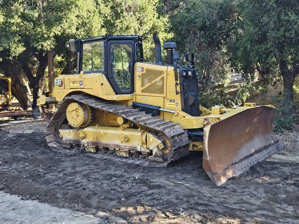 2020 CATERPILLAR D6XE LGP BULLDOZER END OF YEAR SALE - $295500 1