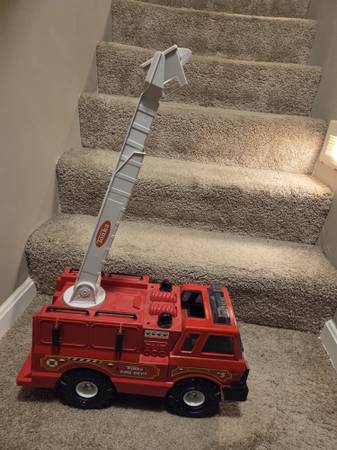 Camión del Departamento de Bomberos Tonka - $10 (Silver Spring, MD)63471146509187121