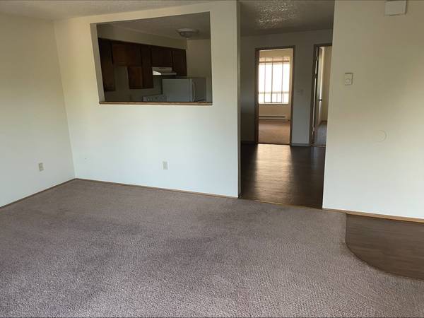 Quiet and clean 2 bed/1 bath available now- 1st month free 1