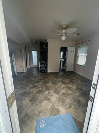 $1,699 / 1br - Waretown, near beach & parkway $1699 INCLUDES all utilities (Waretown)63612016764291120