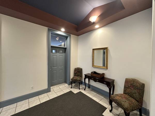 $2300.00 / 2br - 1650ft2 - 2 Bed, 2.5 Bath w/Balcony - East Walnut Hills63685944001411121