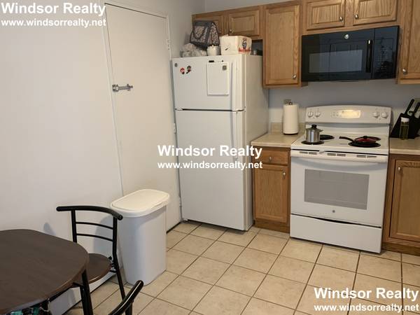$1,995 / 1br - NEWLY RENOVATED HEAT, HOT WATER and PARKING INCL OCT 1 (Chelsea)63856446267649122