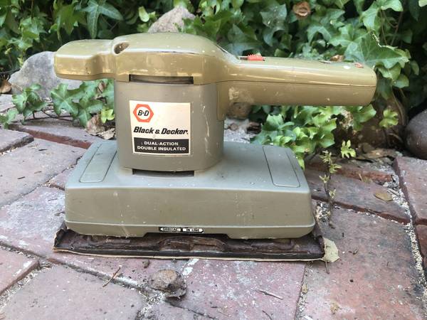 Black and Decker sander 1