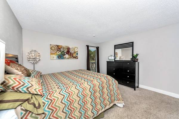 $1,140 / 1br - 706ft2 - Heating, Oven, Dog Park (4500 Sojourn Dr, Addison, TX)63796556083971120