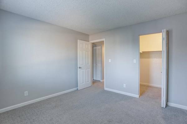 $1,651 / 2br - 850ft2 - 2/hab 1/ba, Clubhouse, ventiladores de techo (2825 Tiber Dr, Sacramento, CA)63844735765505122