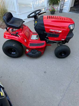 Craftsman Riding Mower 1