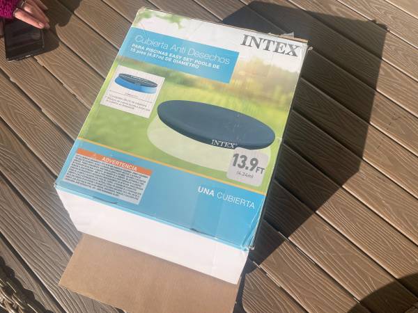 Intex pool debris cover new in original box 13.9ft 1