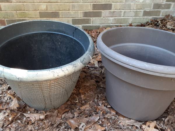 Large plant pots, 15” wide x about 12” high. $6.00 EACH. Drop off ? 1