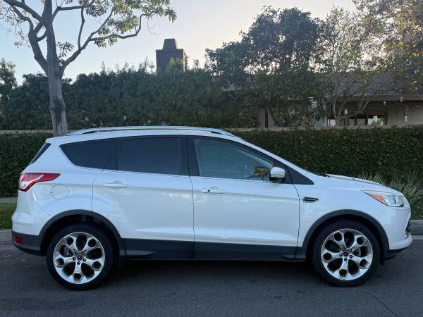 2014 Ford Escape Titanium, low miles, transmission needs work 1