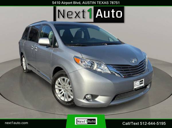 2016 Toyota Sienna XLE Minivan 4D - Free Carfax! 1