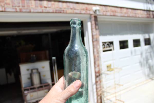 Antique old vintage bubble in glass soda torpedo round bottom bottle 1