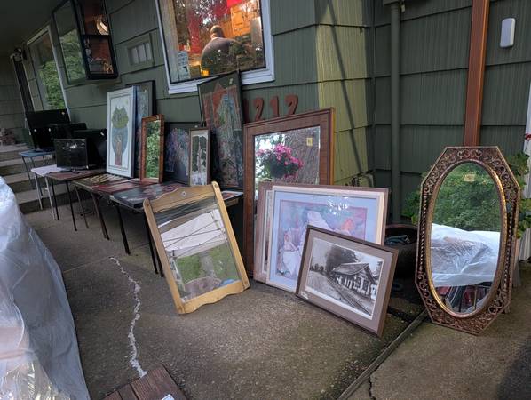 Yard sale photo
