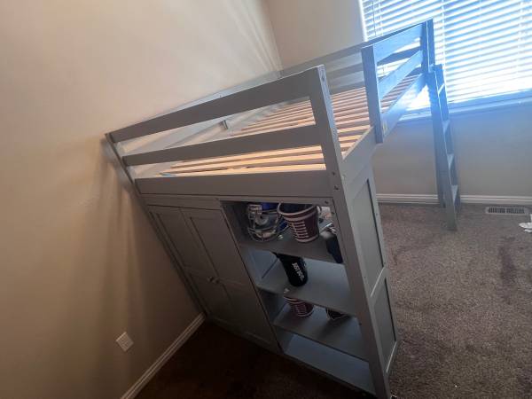 Loft bed 1